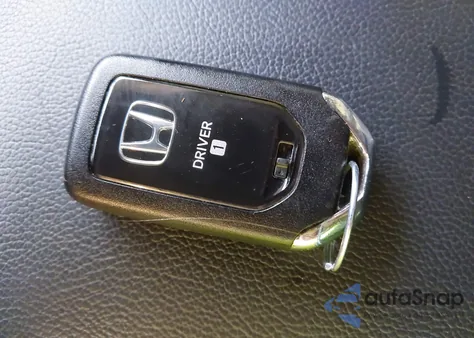 2018 Honda Accord Touring 2.0T from USA, damaged, VIN 1HGCV2F9XJA032905